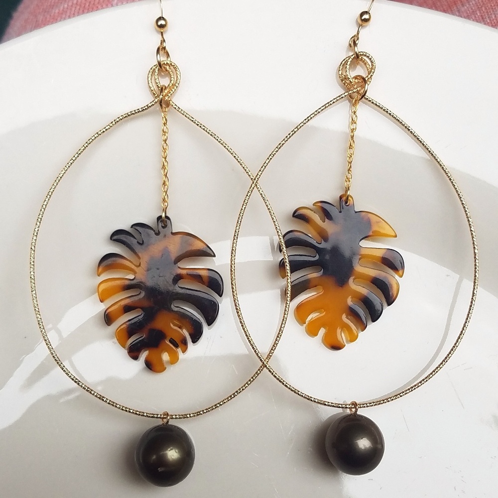 Tahitian pearl earrings
